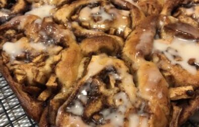 apple cinnamon rolls