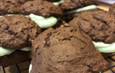 chocolate whoopie pies with Baileys buttercream