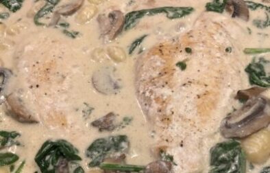 Easy Dinner: Creamy Chicken with Gnocchi and Spinach