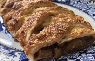 ​Easy Homemade German Apple Strudel with Puff Pastry