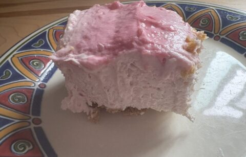 Easy No Bake Raspberry Cheesecake Bars (Homemade Jam)