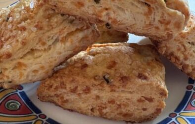 Easy Savory Scones with Cheddar Cheese and Chives