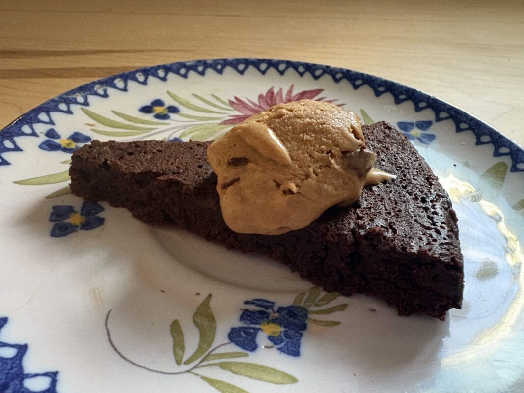 Flourless Chocolate Mocha Cake Recipe (Gluten Free)