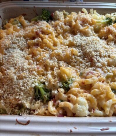 Easy Veggie Mac & Cheese Recipe (Kid-Friendly)