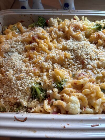 Easy Veggie Mac & Cheese Recipe (Kid-Friendly)